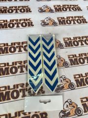 ÇAMURLUK VE SAKAL MAVİ SİVRİ STİCKER